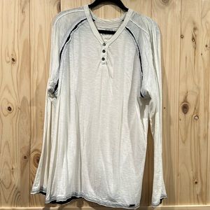 Long sleeve t shirt